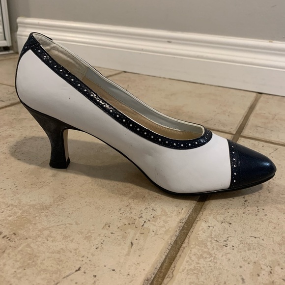 Vintage 101 PARK Black & White Cap Toe Pumps | Spectator Style Heels | Size 7.5M - Picture 3 of 10